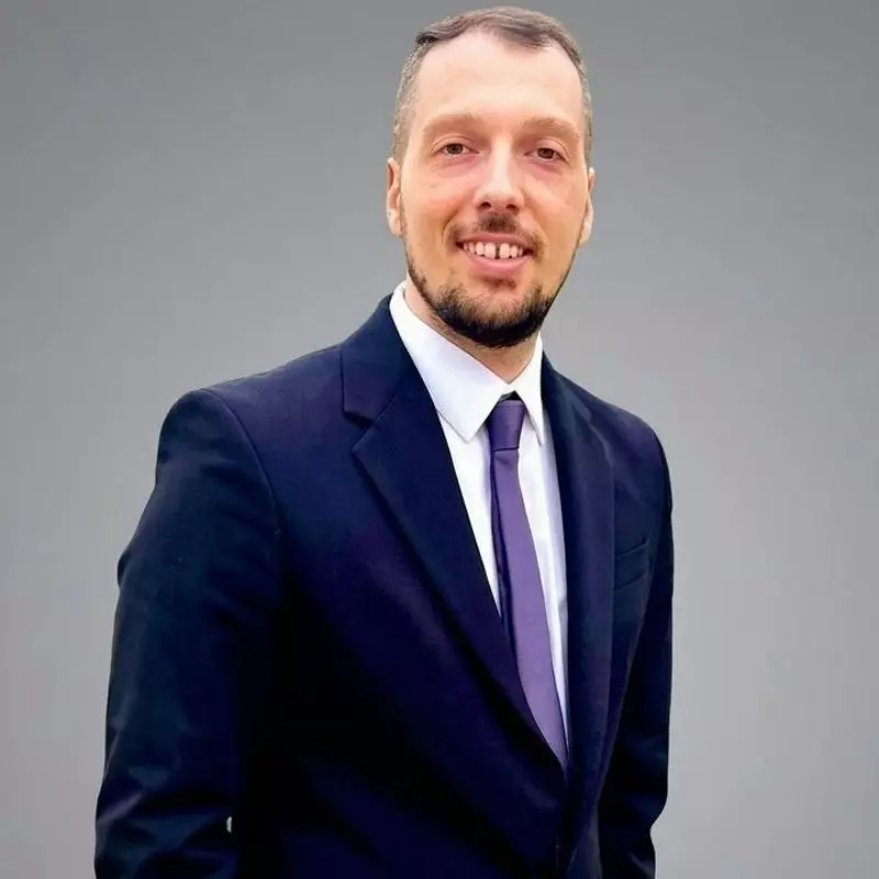 Fábio Santos